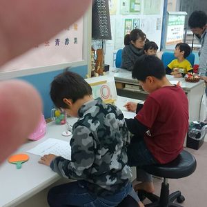 小学４年生クラスで視力が１番いい子になりました。